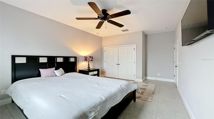 DAVENPORT, Florida 33896, 4 Bedrooms Bedrooms, ,3 BathroomsBathrooms,Residential,For Sale,ABERDEEN,0,MFRS5151094