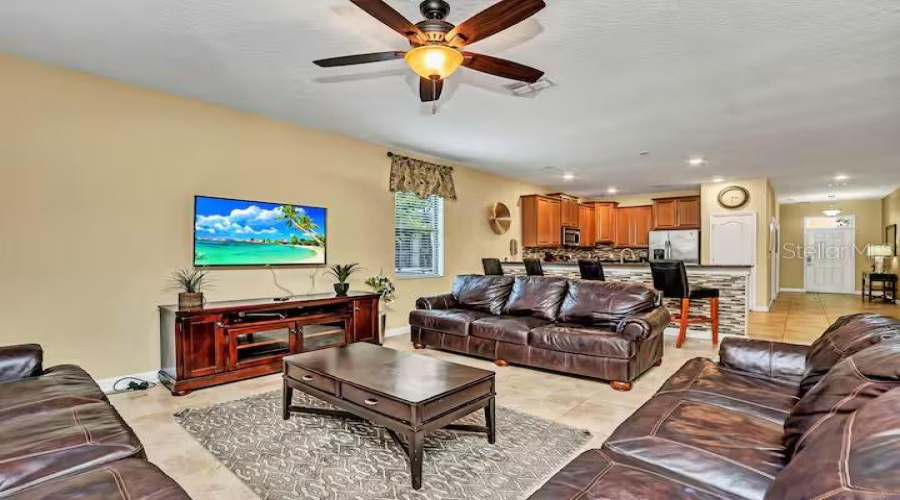 DAVENPORT, Florida 33896, 8 Bedrooms Bedrooms, ,5 BathroomsBathrooms,Residential,For Sale,BELLE TERRE,0,MFRTB8516738