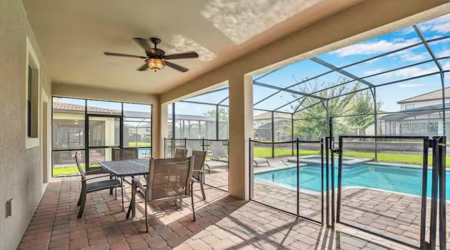 DAVENPORT, Florida 33896, 8 Bedrooms Bedrooms, ,5 BathroomsBathrooms,Residential,For Sale,BELLE TERRE,0,MFRTB8516738