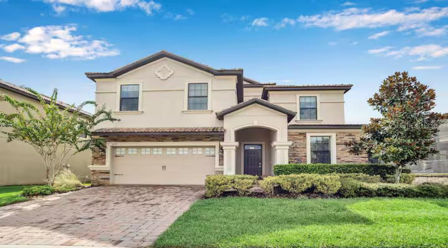 DAVENPORT, Florida 33896, 8 Bedrooms Bedrooms, ,5 BathroomsBathrooms,Residential,For Sale,BELLE TERRE,0,MFRTB8516738