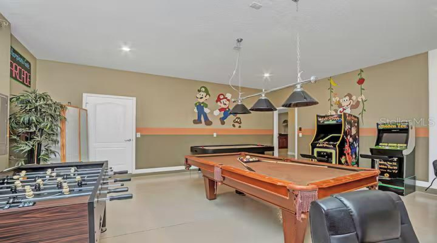 DAVENPORT, Florida 33896, 8 Bedrooms Bedrooms, ,5 BathroomsBathrooms,Residential,For Sale,BELLE TERRE,0,MFRTB8516738