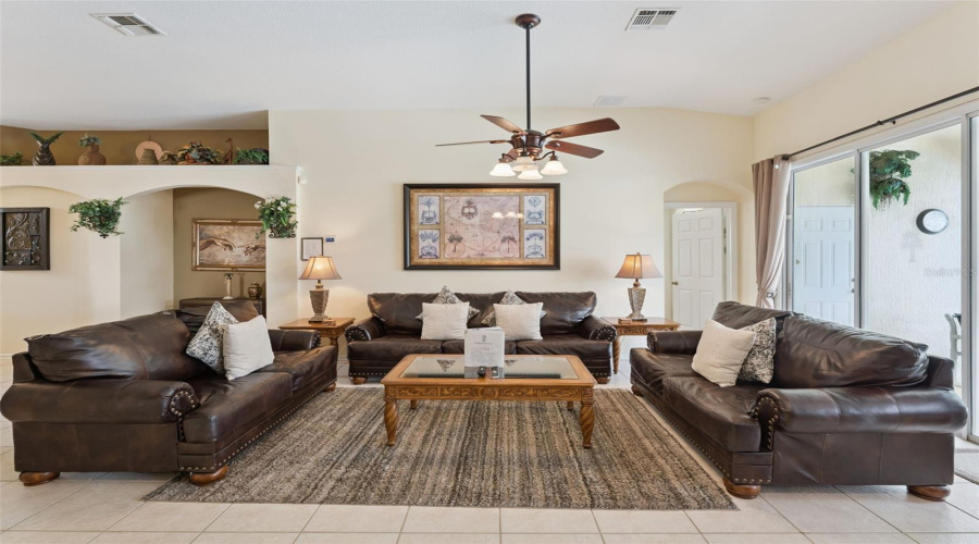 KISSIMMEE, Florida 34747, 4 Bedrooms Bedrooms, ,3 BathroomsBathrooms,Residential,For Sale,FAN PALM,0,MFRS5150408