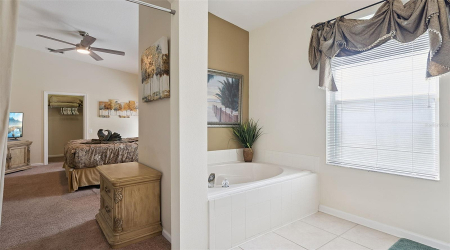 KISSIMMEE, Florida 34747, 4 Bedrooms Bedrooms, ,3 BathroomsBathrooms,Residential,For Sale,FAN PALM,0,MFRS5150408