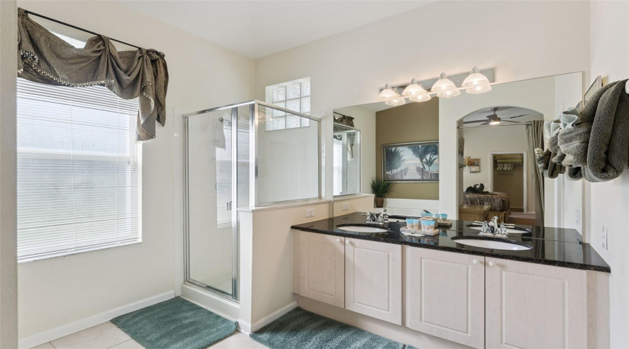 KISSIMMEE, Florida 34747, 4 Bedrooms Bedrooms, ,3 BathroomsBathrooms,Residential,For Sale,FAN PALM,0,MFRS5150408