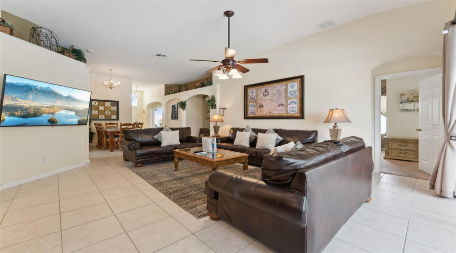 KISSIMMEE, Florida 34747, 4 Bedrooms Bedrooms, ,3 BathroomsBathrooms,Residential,For Sale,FAN PALM,0,MFRS5150408