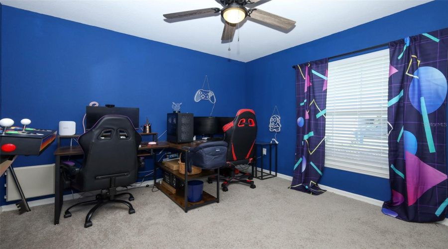 DAVENPORT, Florida 33837, 4 Bedrooms Bedrooms, ,2 BathroomsBathrooms,Residential,For Sale,MATTERHORN,0,MFRO6414666