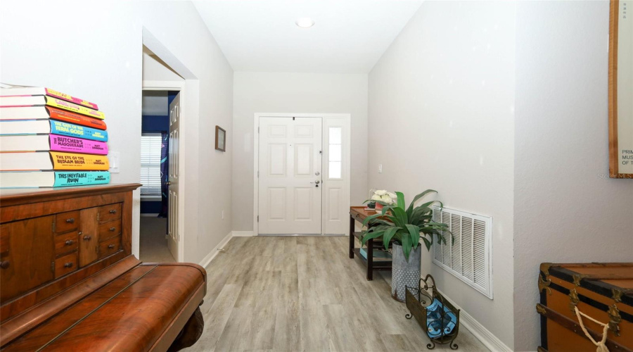 DAVENPORT, Florida 33837, 4 Bedrooms Bedrooms, ,2 BathroomsBathrooms,Residential,For Sale,MATTERHORN,0,MFRO6414666