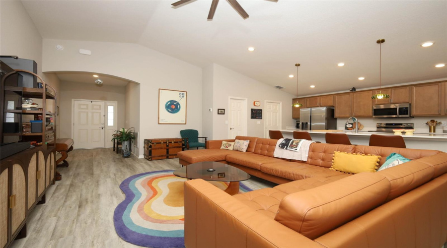 DAVENPORT, Florida 33837, 4 Bedrooms Bedrooms, ,2 BathroomsBathrooms,Residential,For Sale,MATTERHORN,0,MFRO6414666