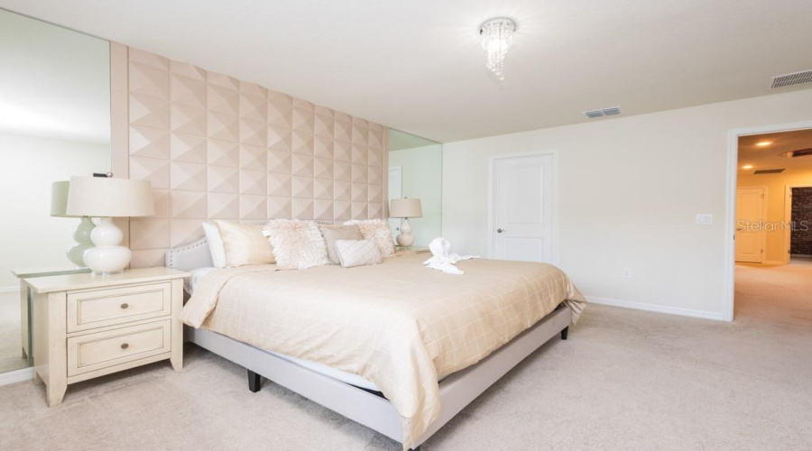 DAVENPORT, Florida 33897, 5 Bedrooms Bedrooms, ,4 BathroomsBathrooms,Residential,For Sale,JASMINE,0,MFRO6413858