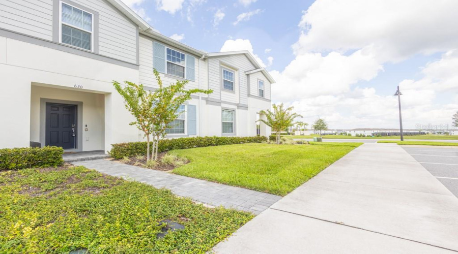 DAVENPORT, Florida 33897, 5 Bedrooms Bedrooms, ,4 BathroomsBathrooms,Residential,For Sale,JASMINE,0,MFRO6413858