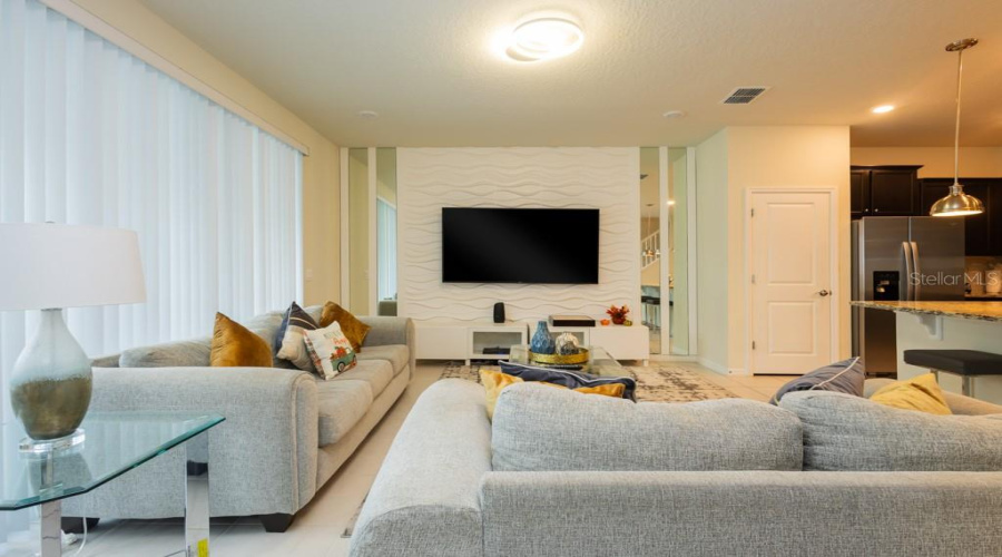 DAVENPORT, Florida 33897, 5 Bedrooms Bedrooms, ,4 BathroomsBathrooms,Residential,For Sale,JASMINE,0,MFRO6413858