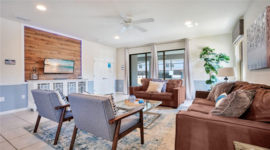 KISSIMMEE, Florida 34747, 6 Bedrooms Bedrooms, ,4 BathroomsBathrooms,Residential,For Sale,PRAGUE,0,MFRO6414964