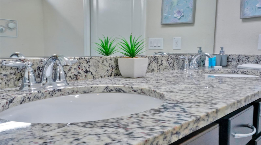 KISSIMMEE, Florida 34747, 6 Bedrooms Bedrooms, ,4 BathroomsBathrooms,Residential,For Sale,PRAGUE,0,MFRO6414964