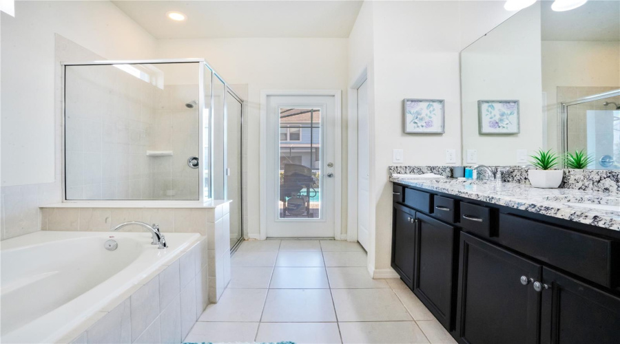 KISSIMMEE, Florida 34747, 6 Bedrooms Bedrooms, ,4 BathroomsBathrooms,Residential,For Sale,PRAGUE,0,MFRO6414964