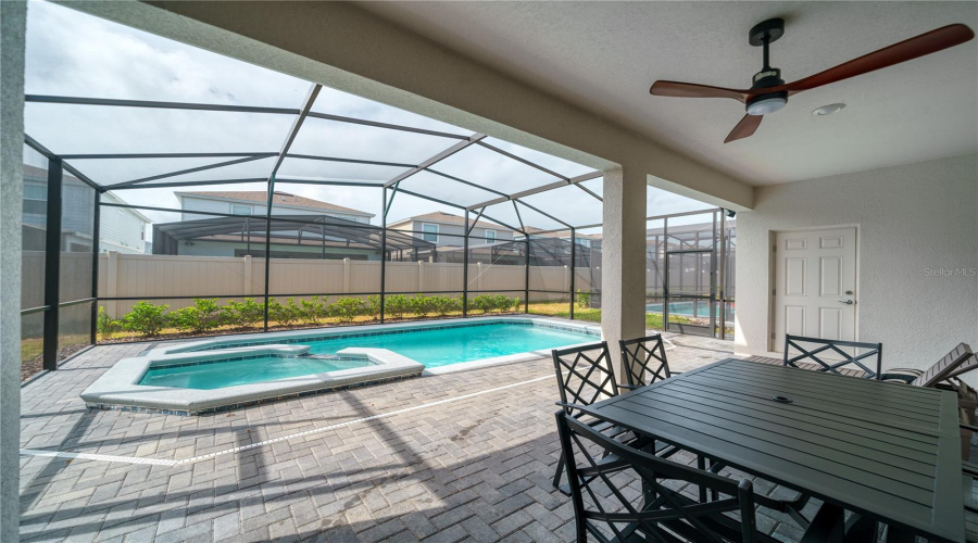 DAVENPORT, Florida 33897, 7 Bedrooms Bedrooms, ,5 BathroomsBathrooms,Residential,For Sale,LILAC,0,MFRO6413915