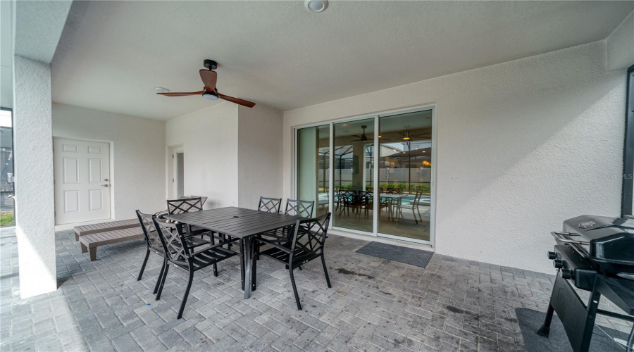 DAVENPORT, Florida 33897, 7 Bedrooms Bedrooms, ,5 BathroomsBathrooms,Residential,For Sale,LILAC,0,MFRO6413915