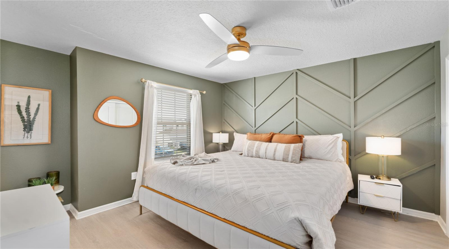 DAVENPORT, Florida 33897, 7 Bedrooms Bedrooms, ,5 BathroomsBathrooms,Residential,For Sale,LILAC,0,MFRO6413915