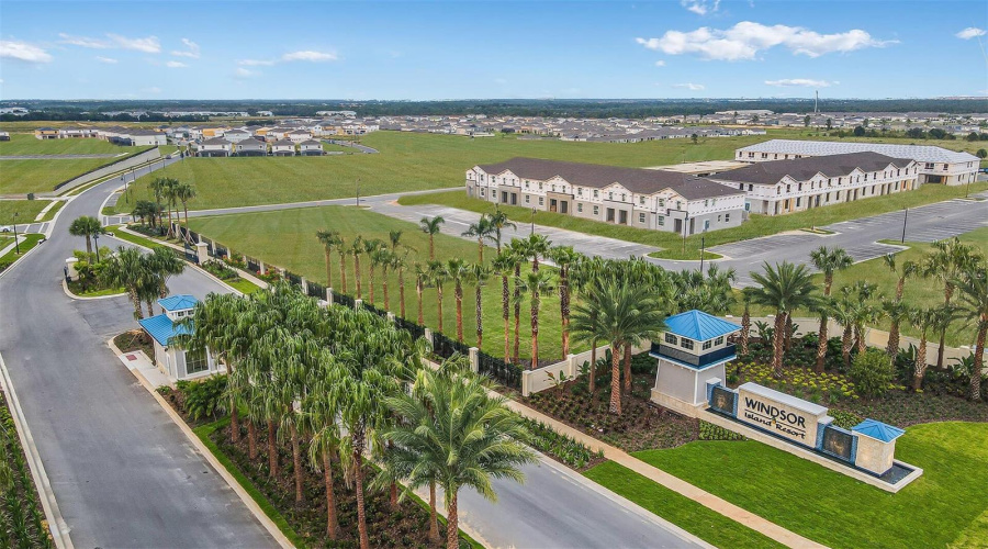DAVENPORT, Florida 33897, 7 Bedrooms Bedrooms, ,5 BathroomsBathrooms,Residential,For Sale,LILAC,0,MFRO6413915