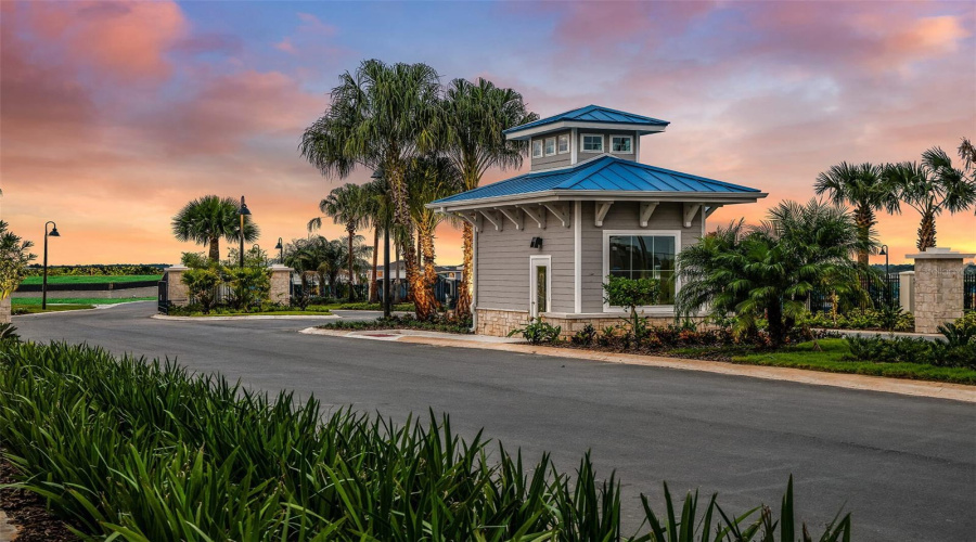 DAVENPORT, Florida 33897, 7 Bedrooms Bedrooms, ,5 BathroomsBathrooms,Residential,For Sale,LILAC,0,MFRO6413915