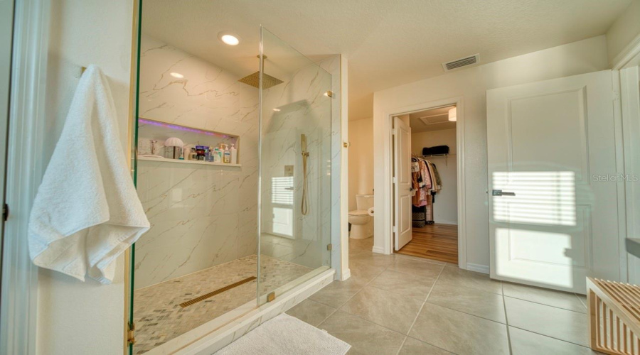DAVENPORT, Florida 33896, 5 Bedrooms Bedrooms, ,3 BathroomsBathrooms,Residential,For Sale,ALVANLEY,0,MFRS5150569