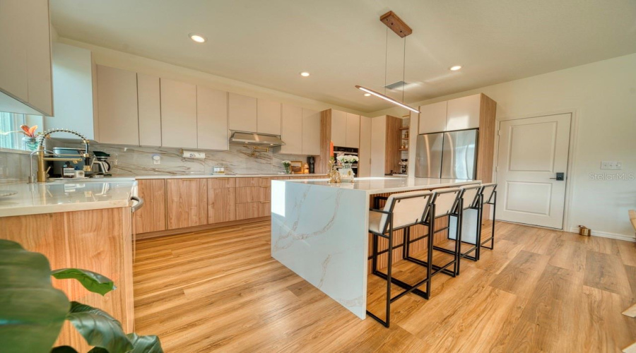 DAVENPORT, Florida 33896, 5 Bedrooms Bedrooms, ,3 BathroomsBathrooms,Residential,For Sale,ALVANLEY,0,MFRS5150569