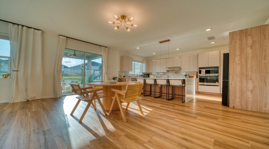 DAVENPORT, Florida 33896, 5 Bedrooms Bedrooms, ,3 BathroomsBathrooms,Residential,For Sale,ALVANLEY,0,MFRS5150569