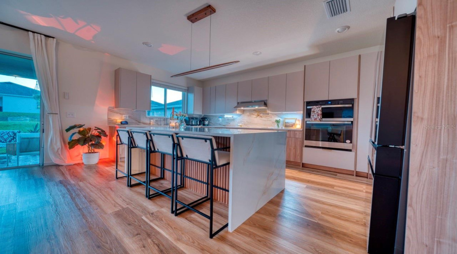 DAVENPORT, Florida 33896, 5 Bedrooms Bedrooms, ,3 BathroomsBathrooms,Residential,For Sale,ALVANLEY,0,MFRS5150569