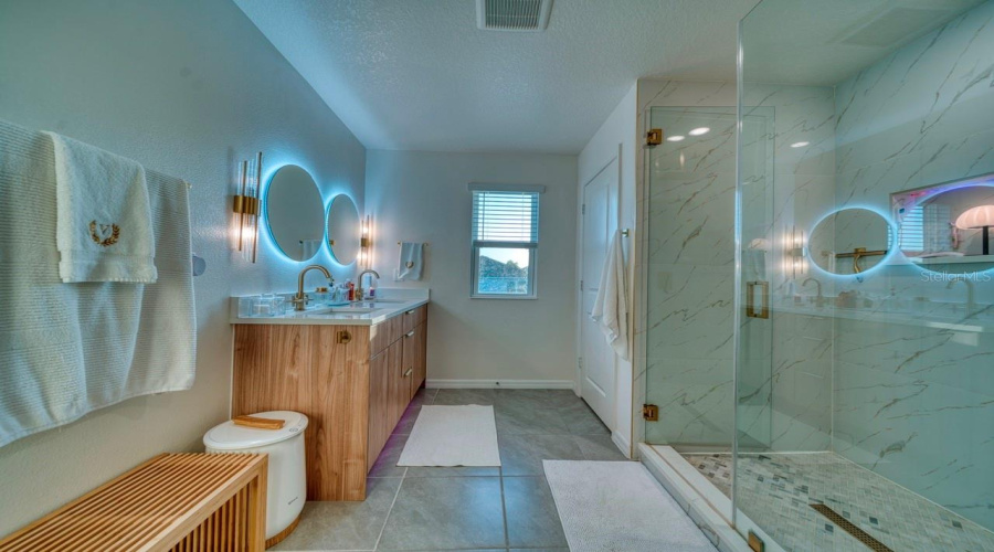 DAVENPORT, Florida 33896, 5 Bedrooms Bedrooms, ,3 BathroomsBathrooms,Residential,For Sale,ALVANLEY,0,MFRS5150569