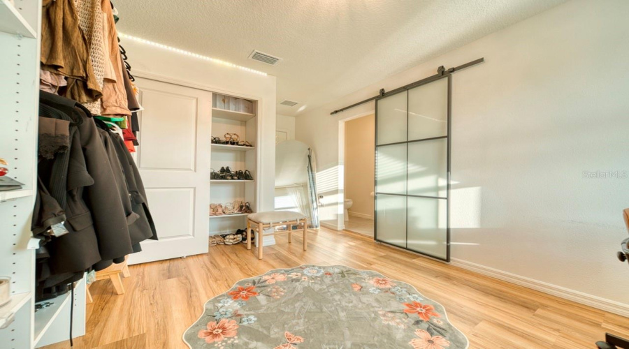 DAVENPORT, Florida 33896, 5 Bedrooms Bedrooms, ,3 BathroomsBathrooms,Residential,For Sale,ALVANLEY,0,MFRS5150569