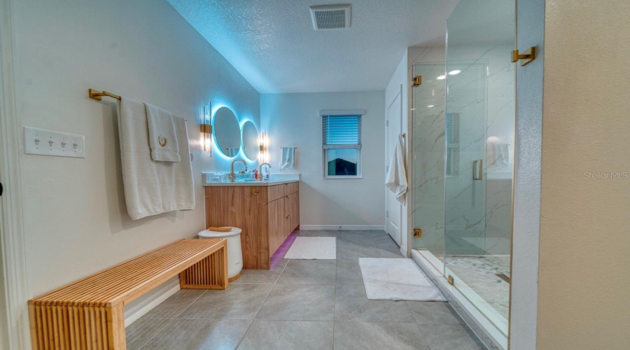 DAVENPORT, Florida 33896, 5 Bedrooms Bedrooms, ,3 BathroomsBathrooms,Residential,For Sale,ALVANLEY,0,MFRS5150569