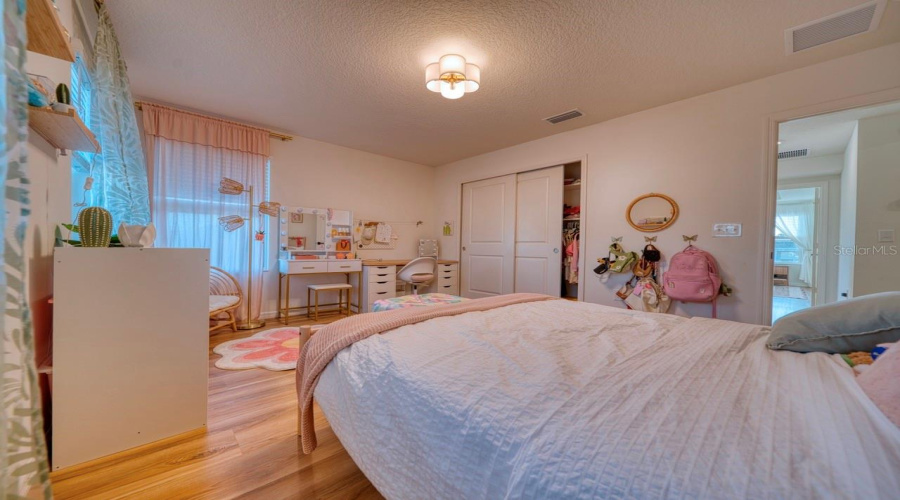 DAVENPORT, Florida 33896, 5 Bedrooms Bedrooms, ,3 BathroomsBathrooms,Residential,For Sale,ALVANLEY,0,MFRS5150569