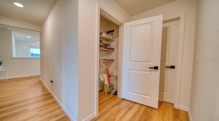 DAVENPORT, Florida 33896, 5 Bedrooms Bedrooms, ,3 BathroomsBathrooms,Residential,For Sale,ALVANLEY,0,MFRS5150569