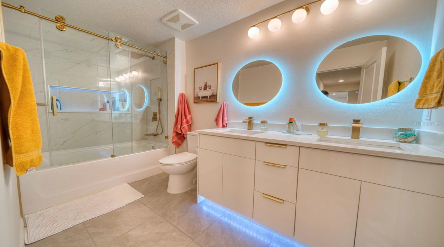 DAVENPORT, Florida 33896, 5 Bedrooms Bedrooms, ,3 BathroomsBathrooms,Residential,For Sale,ALVANLEY,0,MFRS5150569