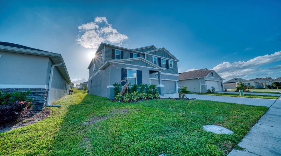 DAVENPORT, Florida 33896, 5 Bedrooms Bedrooms, ,3 BathroomsBathrooms,Residential,For Sale,ALVANLEY,0,MFRS5150569