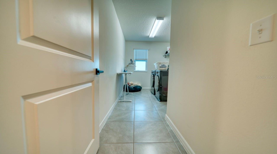 DAVENPORT, Florida 33896, 5 Bedrooms Bedrooms, ,3 BathroomsBathrooms,Residential,For Sale,ALVANLEY,0,MFRS5150569