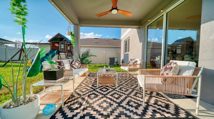 DAVENPORT, Florida 33896, 5 Bedrooms Bedrooms, ,3 BathroomsBathrooms,Residential,For Sale,ALVANLEY,0,MFRS5150569