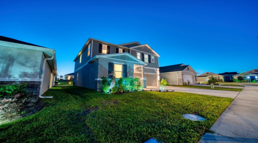 DAVENPORT, Florida 33896, 5 Bedrooms Bedrooms, ,3 BathroomsBathrooms,Residential,For Sale,ALVANLEY,0,MFRS5150569