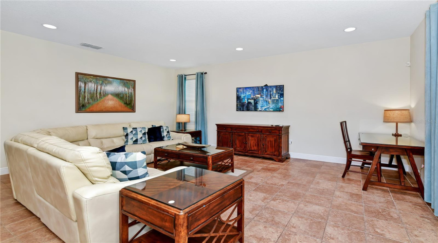 KISSIMMEE, Florida 34747, 5 Bedrooms Bedrooms, ,5 BathroomsBathrooms,Residential,For Sale,BANYON,0,MFRS5151502