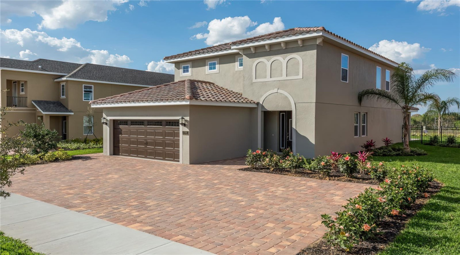 KISSIMMEE, Florida 34747, 5 Bedrooms Bedrooms, ,5 BathroomsBathrooms,Residential,For Sale,BANYON,0,MFRS5151502