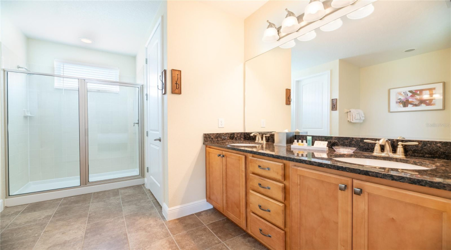 KISSIMMEE, Florida 34747, 5 Bedrooms Bedrooms, ,5 BathroomsBathrooms,Residential,For Sale,BANYON,0,MFRS5151502