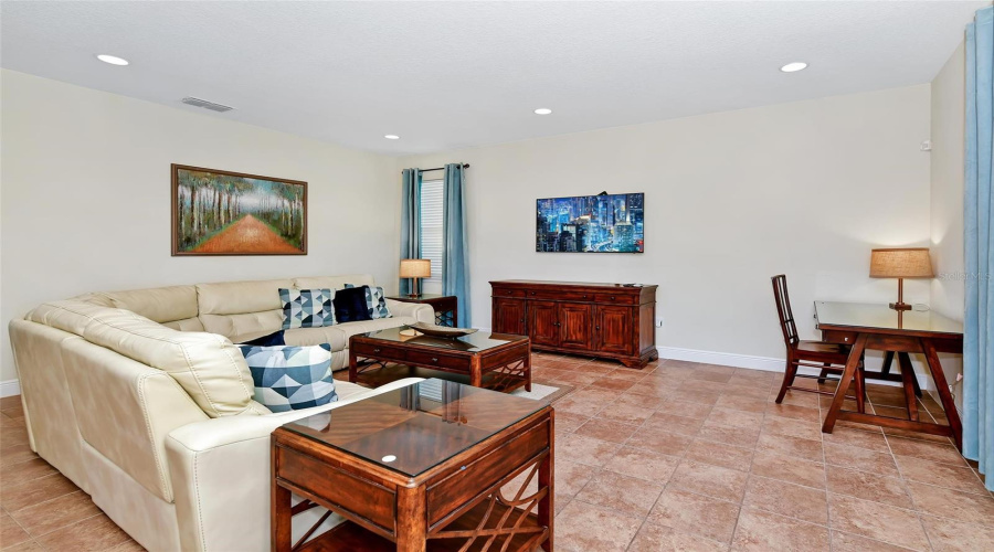 KISSIMMEE, Florida 34747, 5 Bedrooms Bedrooms, ,5 BathroomsBathrooms,Residential,For Sale,BANYON,0,MFRS5151502