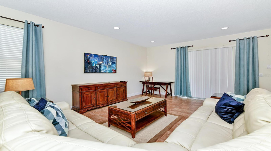 KISSIMMEE, Florida 34747, 5 Bedrooms Bedrooms, ,5 BathroomsBathrooms,Residential,For Sale,BANYON,0,MFRS5151502