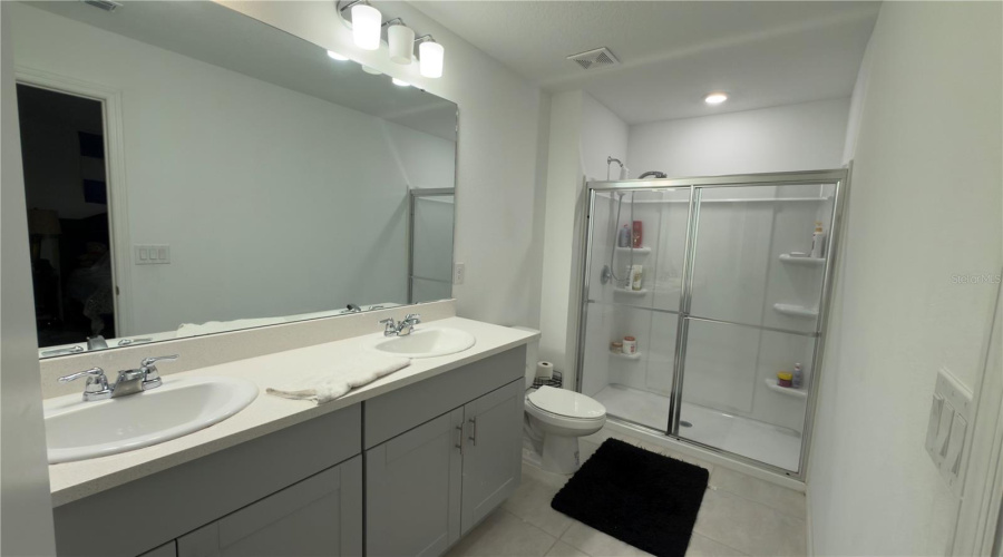 DAVENPORT, Florida 33837, 3 Bedrooms Bedrooms, ,2 BathroomsBathrooms,Residential,For Sale,CANARY,0,MFRS5151311