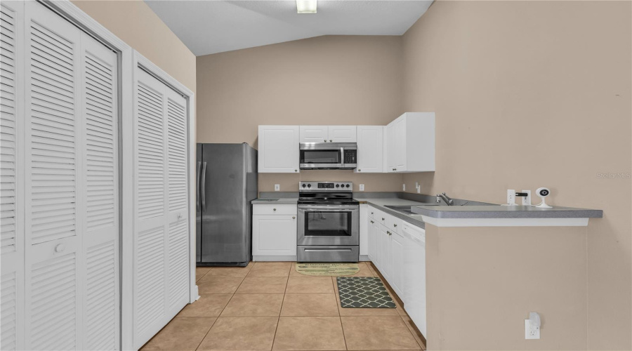 KISSIMMEE, Florida 34747, 3 Bedrooms Bedrooms, ,2 BathroomsBathrooms,Residential,For Sale,GRAND PALMS,0,MFRO6414851