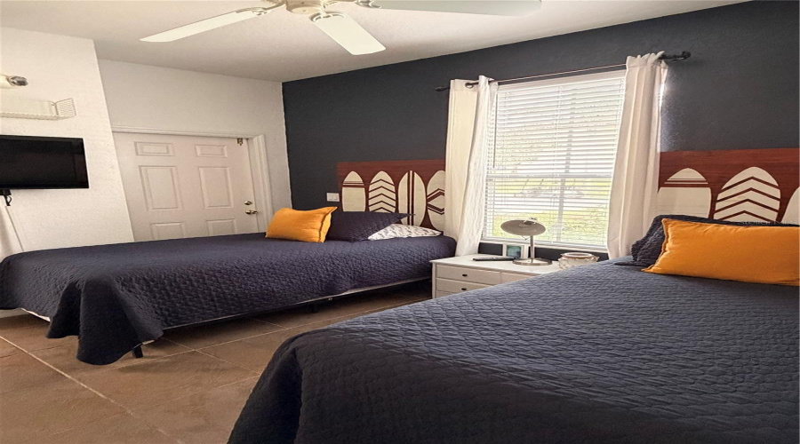 DOWNSTAIR SUITE