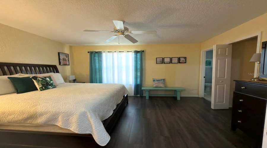 MASTER BEDROOM 2