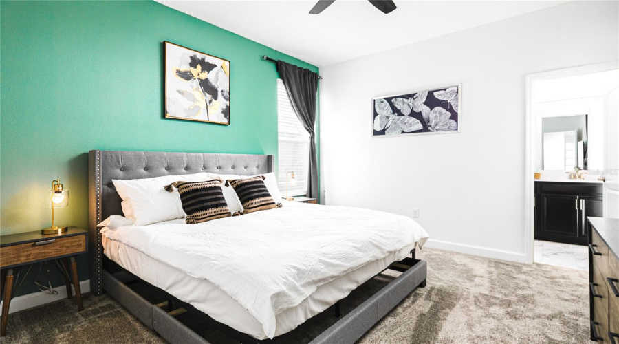 DAVENPORT, Florida 33896, 5 Bedrooms Bedrooms, ,5 BathroomsBathrooms,Residential,For Sale,LEADER,0,MFRO6413844