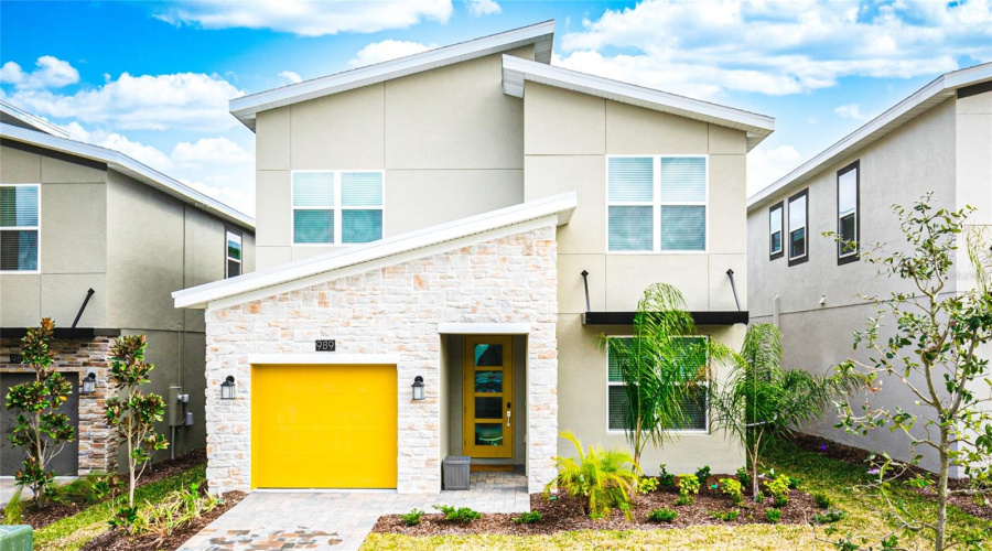 DAVENPORT, Florida 33896, 5 Bedrooms Bedrooms, ,5 BathroomsBathrooms,Residential,For Sale,LEADER,0,MFRO6413844