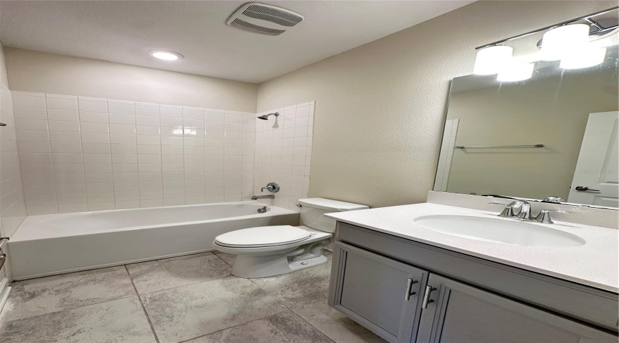 KISSIMMEE, Florida 34746, 4 Bedrooms Bedrooms, ,3 BathroomsBathrooms,Residential,For Sale,TITLE,0,MFRO6415126