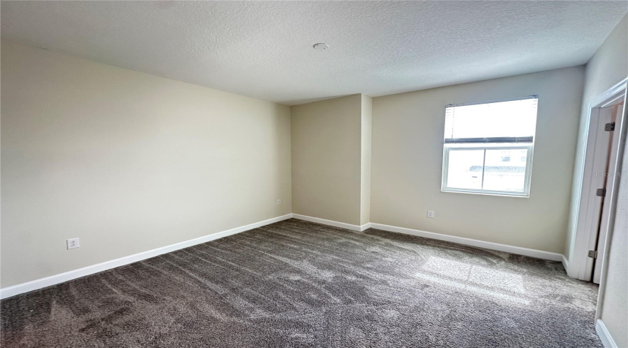 KISSIMMEE, Florida 34746, 4 Bedrooms Bedrooms, ,3 BathroomsBathrooms,Residential,For Sale,TITLE,0,MFRO6415126